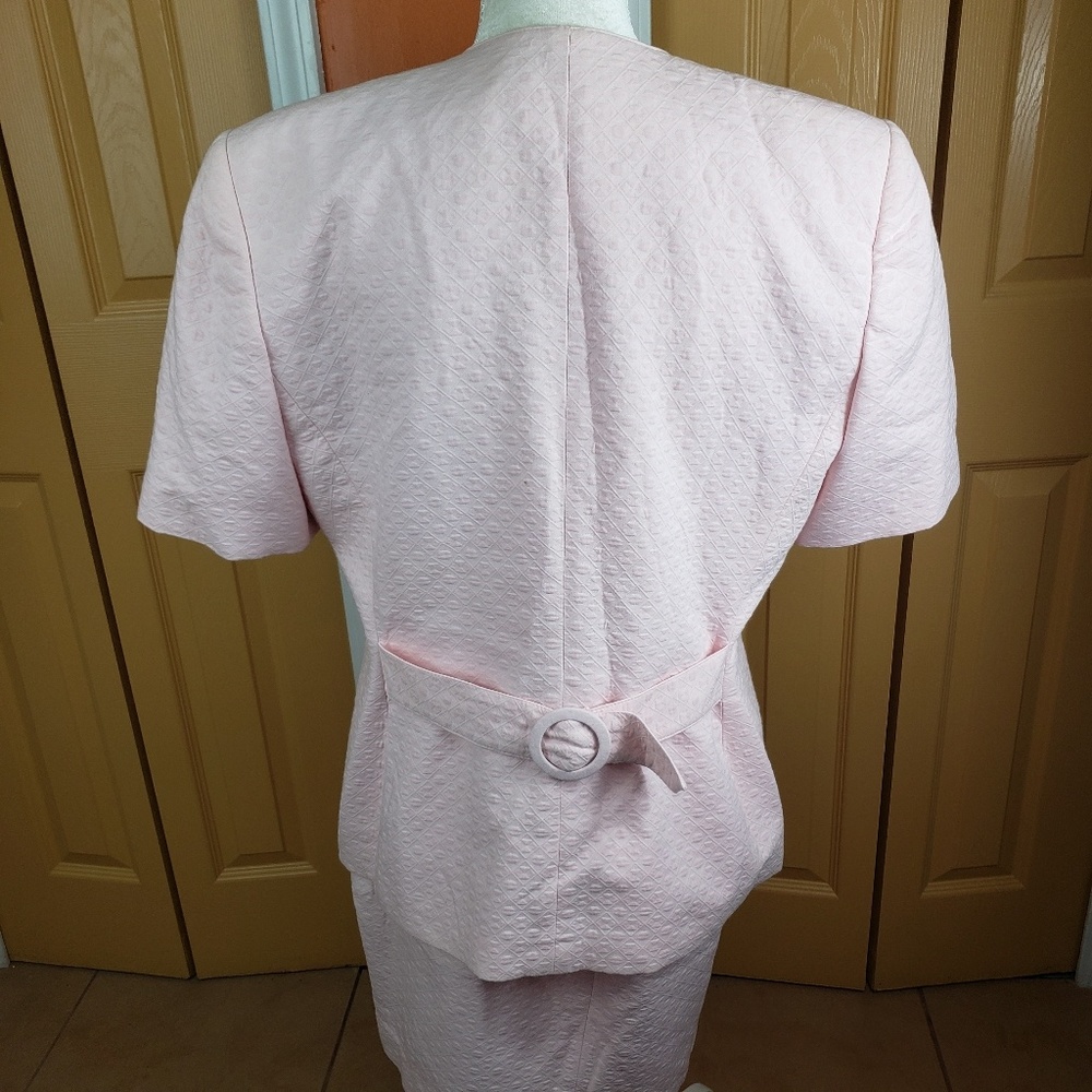 Christian Dior suit, 2 pieces, sz 14. - Picture 3 of 7